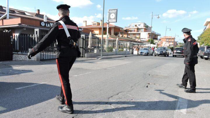 Ciampino – Auto investe una donna e scappa, carabinieri arrestano 25enne
