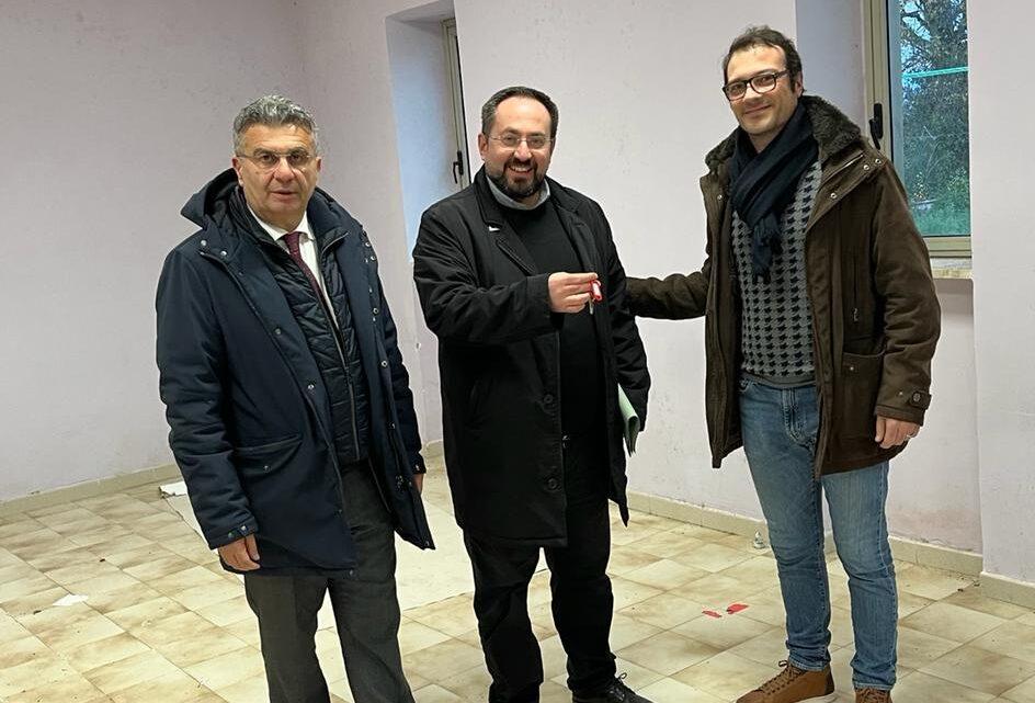 Cassino – I locali della ex scuola Panaccioni in comodato d’uso alla parrocchia di Sant’Angelo Cassino – I locali della ex scuola Panaccioni in comodato d’uso alla parrocchia di Sant’Angelo