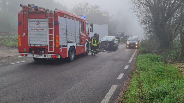 Cassino – Incidente stradale tra auto e furgone in Via Sant’Angelo