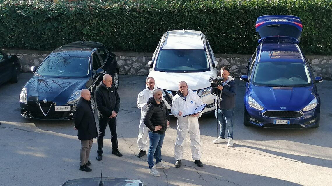 Frosinone: “Sappiamo che ci state cercando”, in due si presentano in caserma ad Alatri