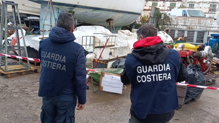 Guardia Costiera, sequestra cantiere navale per gestione illecita di rifiuti e privo di autorizzazioni ambientali