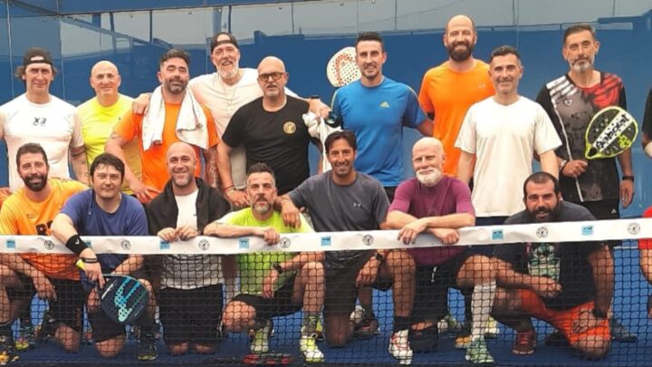 La passione per il padel divampa tra i vigili del fuoco di Roma, in 80 al torneo “Tre S”