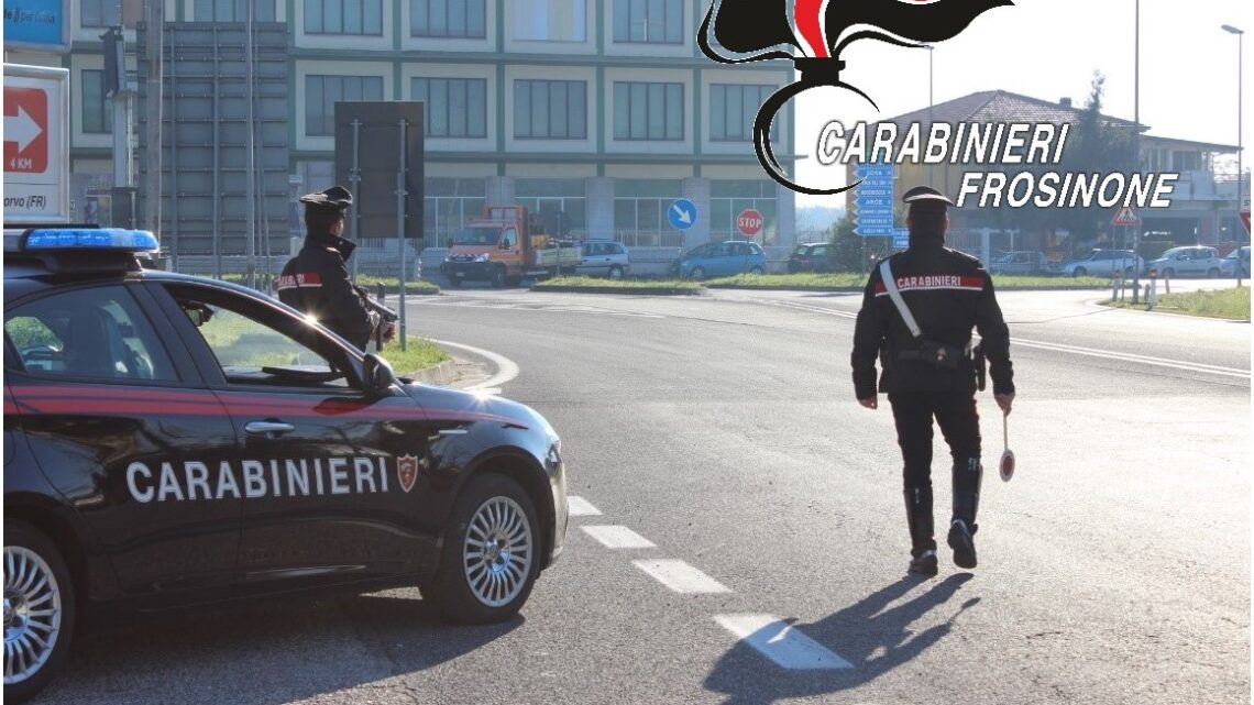 Carabinieri controllo del territorio; arresti, patenti ritirate e sequestro di un coltello Carabinieri controllo del territorio; arresti, patenti ritirate e sequestro di un coltello