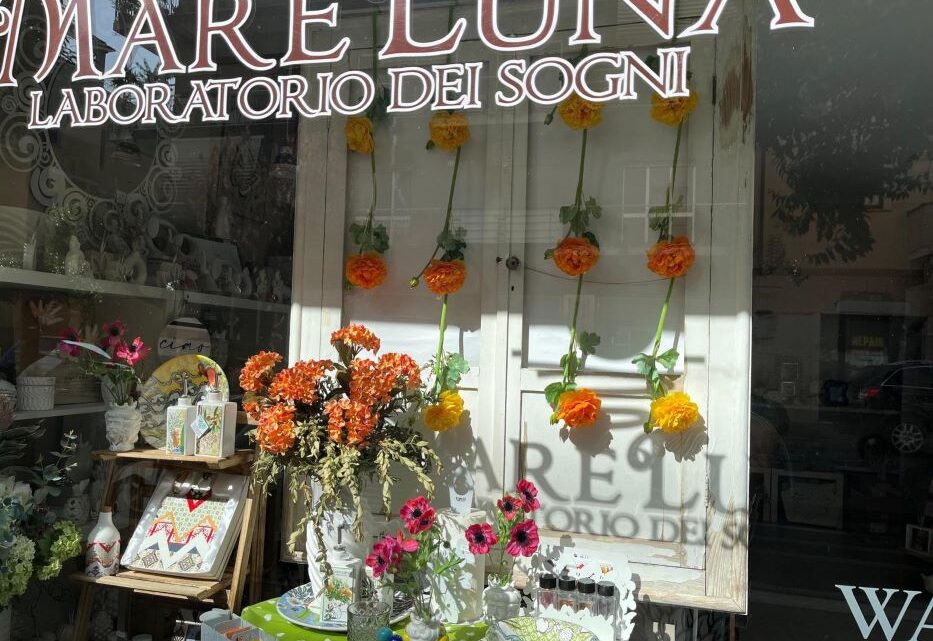 Cassino; “Commercio in fiore 2023”, progetto per abbellire le vetrine la premiazione il 31 luglio