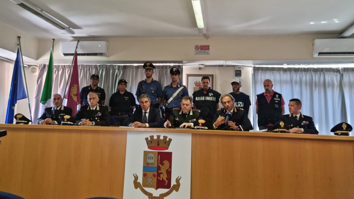 Centro di spaccio ai Cavoni a Frosinone, 10 arresti