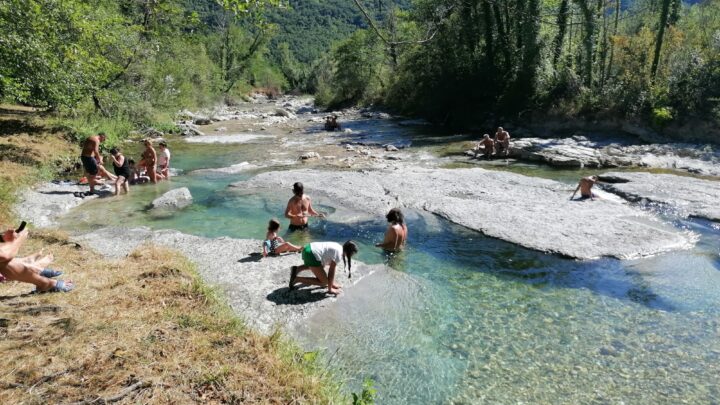 ESTATE  – Mare e montagna, nel Lazio aumenta il  numero di chi preferisce i fiumi