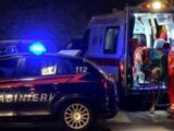Agente della polizia locale di Fiumicino muore in incidente a Fondi, moglie in coma partorisce bimba. Feriti anche figli di otto e due anni