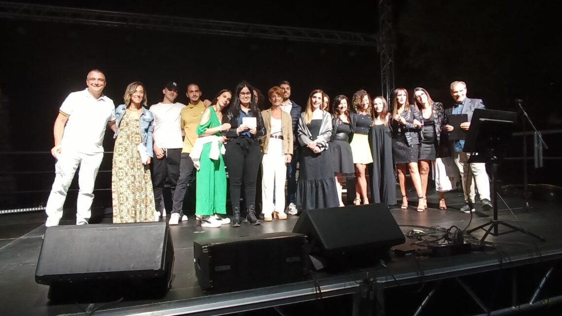 Arena Historiale  vincono ‘ I sogni ‘ di Sara Blanca vincitrice della prima edizione di EstasiMainstage