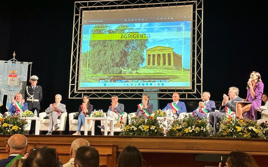 Roccasecca in Sicilia, confronto città finaliste del titolo di capitale italiana della cultura e con il Ministero Roccasecca in Sicilia, confronto città finaliste del titolo di capitale italiana della cultura e con il Ministero