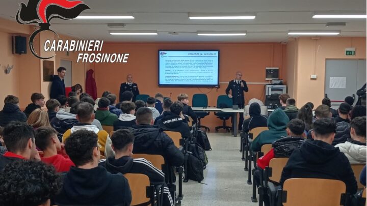 “Cultura della Legalità” i Carabinieri incontrano gli studenti Istituto di Istruzione Superiore Volta