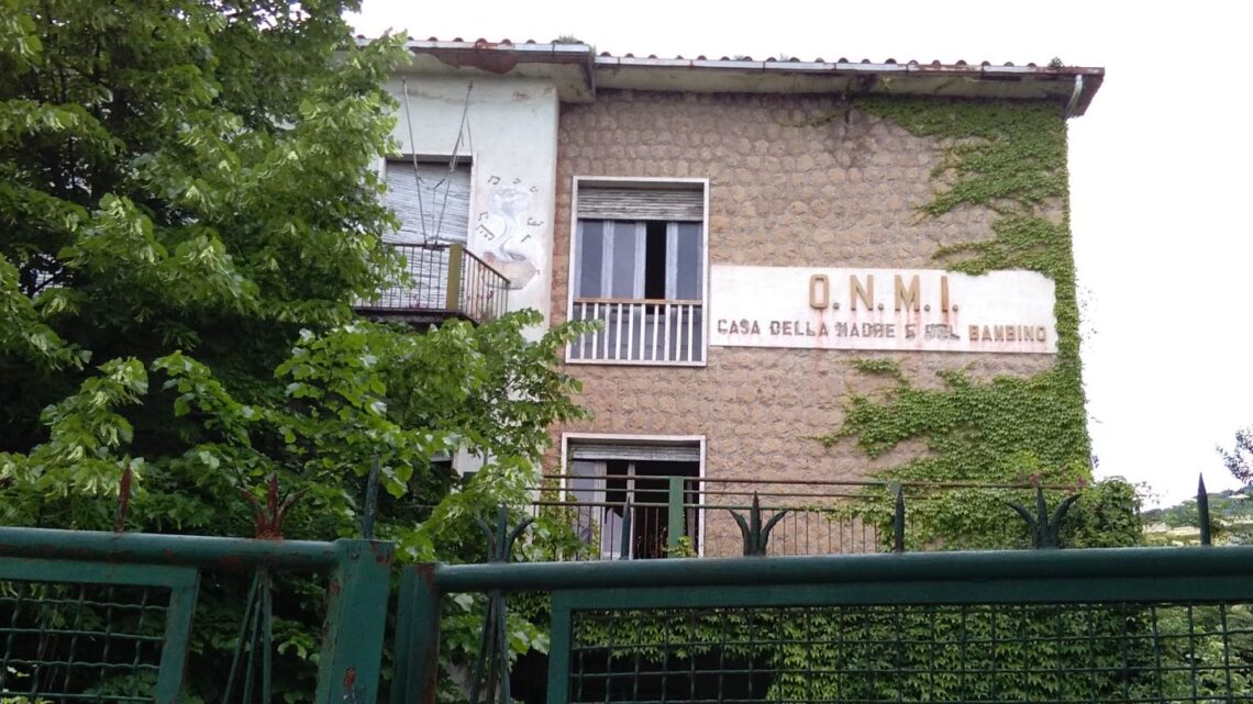 Cassino, iniziata la demolizione dell’ex ONMI, nascerà un nuovo asilo nido da sessanta posti