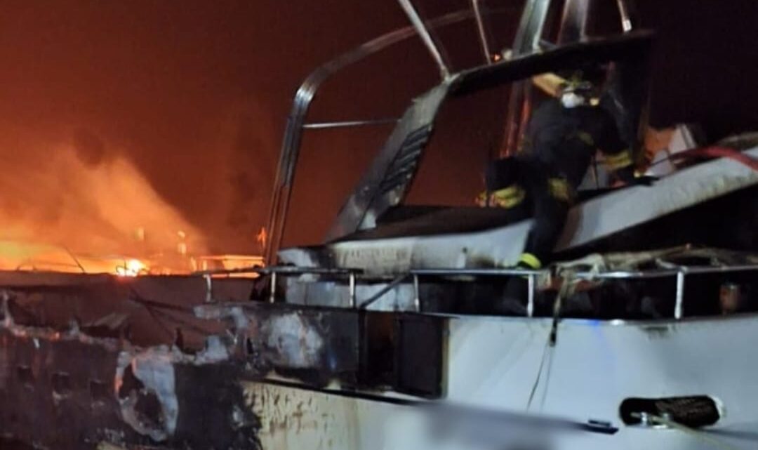 Tre yacht incendiati al porto di San Felice Circeo