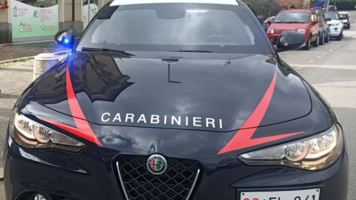 Cassino – Denunciati per rapina due giovani che hanno scaraventato a terra un 70enne