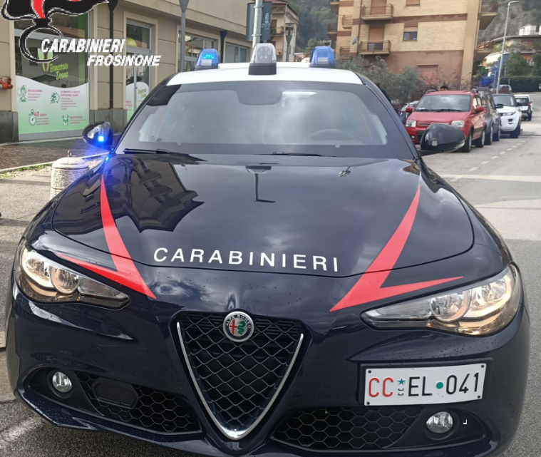 Cassino – Denunciati per rapina due giovani che hanno scaraventato a terra un 70enne