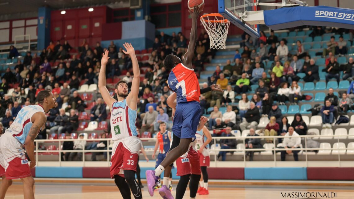 La Virtus Cassino sbanca il Pala Sojourner di Rieti