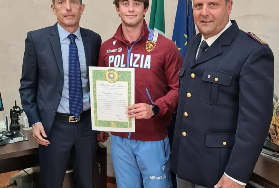 Il Questore di Latina premia l’atleta delle Fiamme Oro Gabriele Casadei