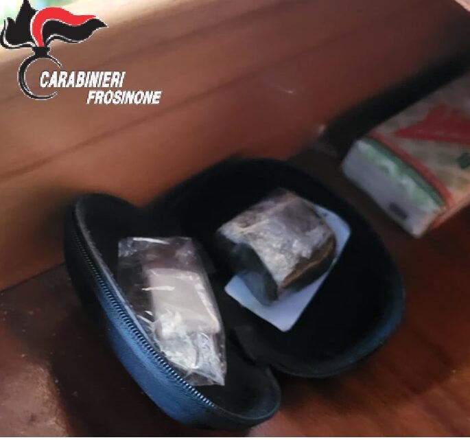 Controlli nelle zone della movida del centro di Cassino, 21enne denunciato per spaccio di stupefacenti