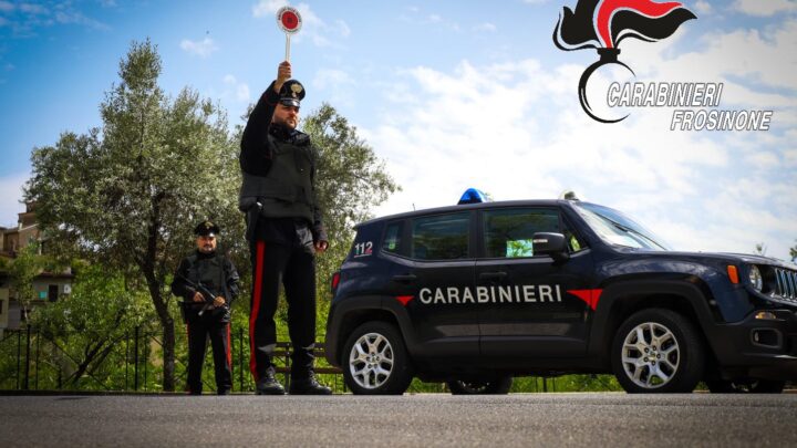 Romeno 19enne sorpreso dai carabinieri a cedere hashish ad un minore. Obbligo di dimora e divieto di uscita nelle ore notturne
