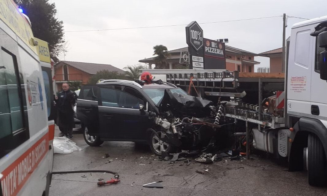 Incidente mortale sulla Cassino Formia, la vittima è un 52enne di Formia Incidente mortale sulla Cassino Formia, la vittima è un 52enne di Formia