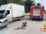 Scontro tra auto e furgone, un morto