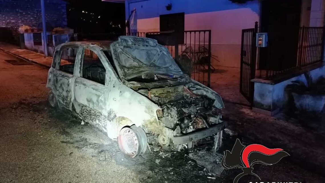 Incendia l’auto di una donna anziana, 25enne arrestato a Roccasecca
