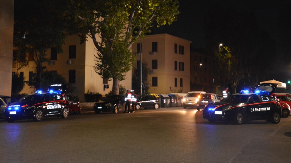 Roma – Duplice omicidio al Pigneto, un uomo e una donna uccisi a colpi di pistola Roma – Duplice omicidio al Pigneto, un uomo e una donna uccisi a colpi di pistola