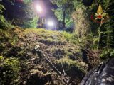 Longano – Finisce con l’auto in un dirupo, si salva per miracolo