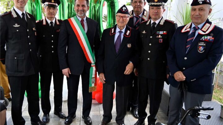 Latina – Onorificenza 100 anni dell’Appuntato in congedo Michele Battista