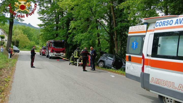 Schianto sulla Provinciale 652 a Sant’Angelo del Pesco: auto contro un albero, interviene l’eliambulanza