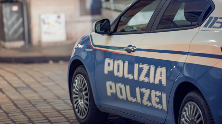 Condannato in Italia scappa in Georgia, si rifà una nuova identità e torna ma viene tradito dalle impronte digitali, arrestato ladro d’appartamenti
