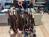 Fondi, blitz della Polizia di Stato: sequestrato un vero e proprio arsenale nel cuore della città