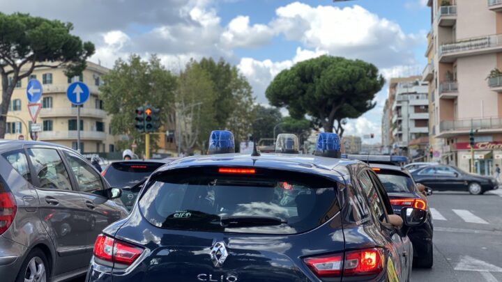 Rapina a mano armata in banca alla Bper di Casalotti, ladri entrano di notte e spettano dipendenti