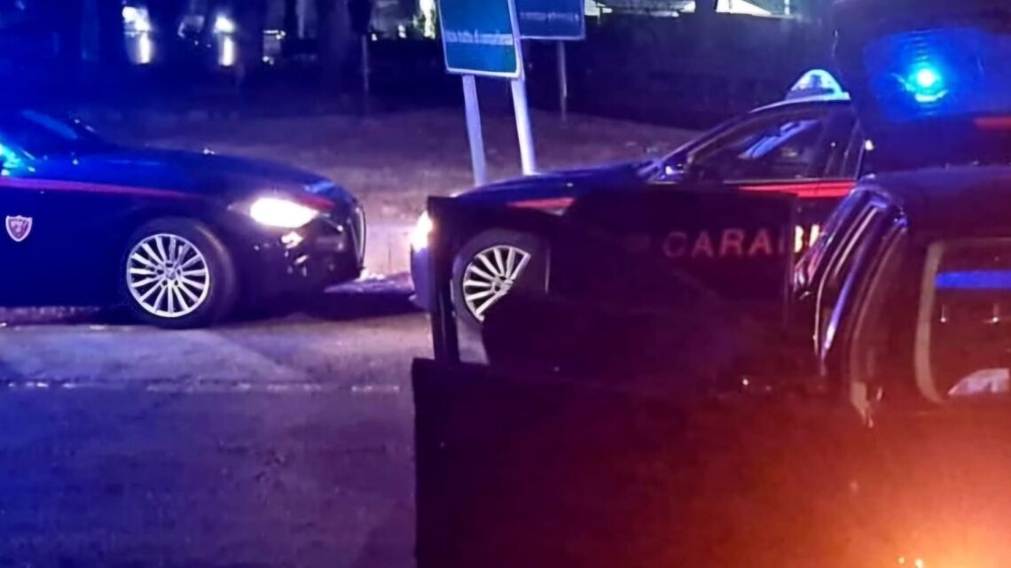 Con arnese di ferro rompe sei macchine per rubare all’interno, arrestata 40enne straniera