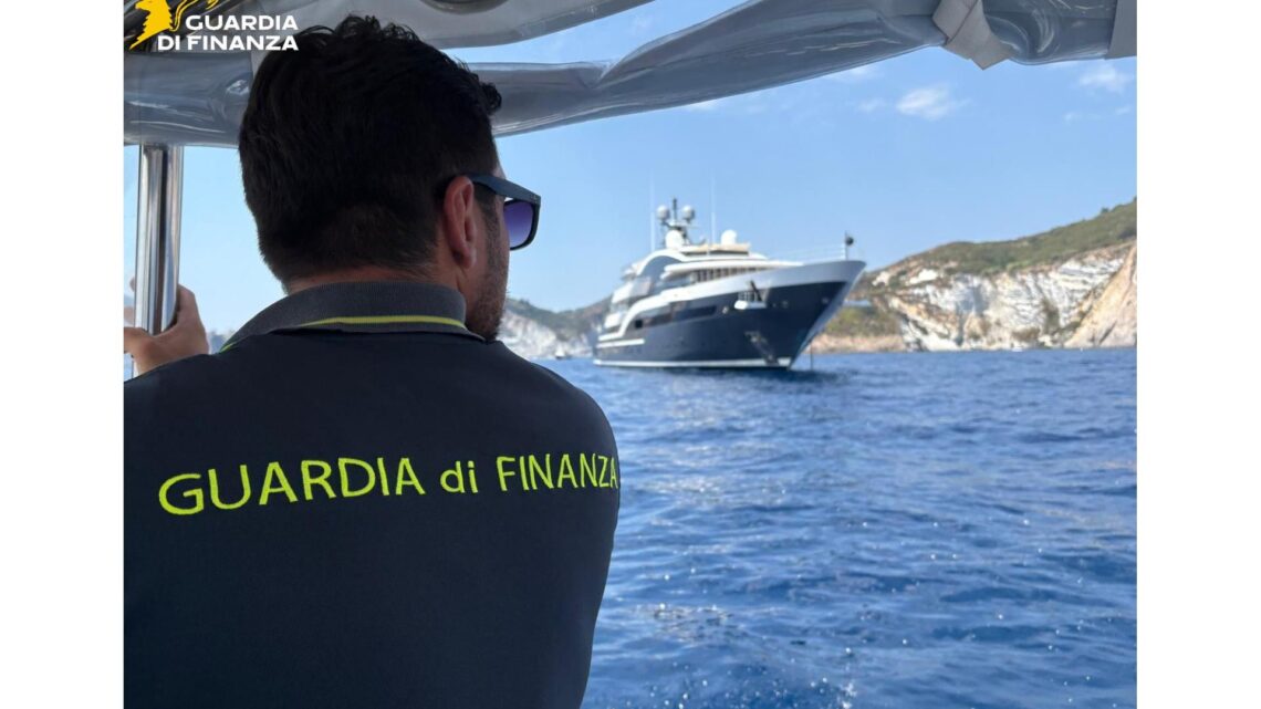 Droga, evasione e lavoro a nero, maxi controllo della guardia di Finanza a Ponza e Ventotene