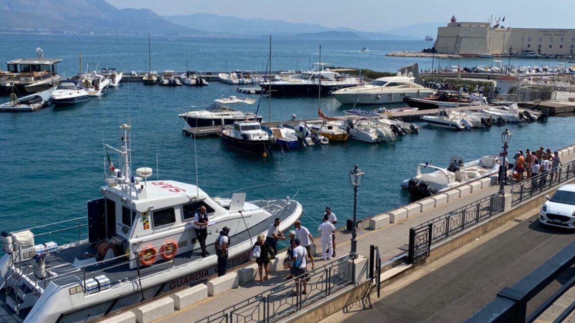 Undici persone salvate in mare a Gaeta dalla Guardia Costiera