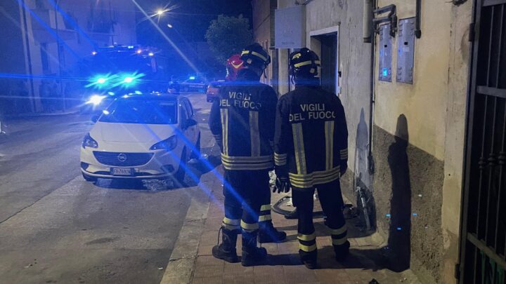 Isernia – Non si ferma all’alt dei carabinieri e trancia con l’auto la tubatura del gas
