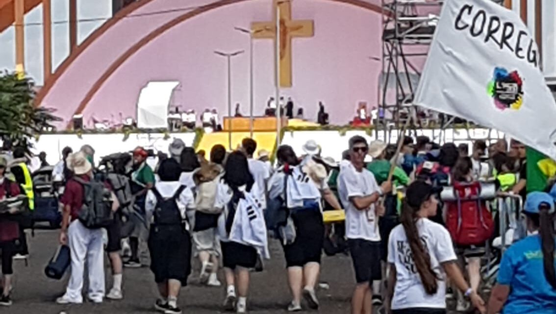 Giubileo dei Giovani, aperta la spianata di Tor Vergata. Saranno 500mila i ragazzi che incontreranno Papa Leone XIV – Le foto