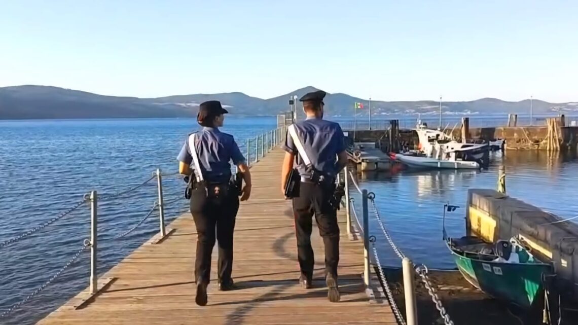 Tragedia sul lago di Bracciano, 44enne di Roma muore mentre fa il bagno