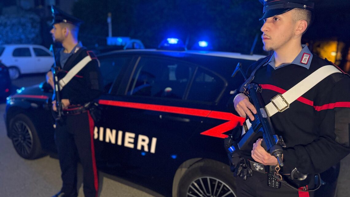 Spari di avvertimenti ad Ostia, indagano i carabinieri