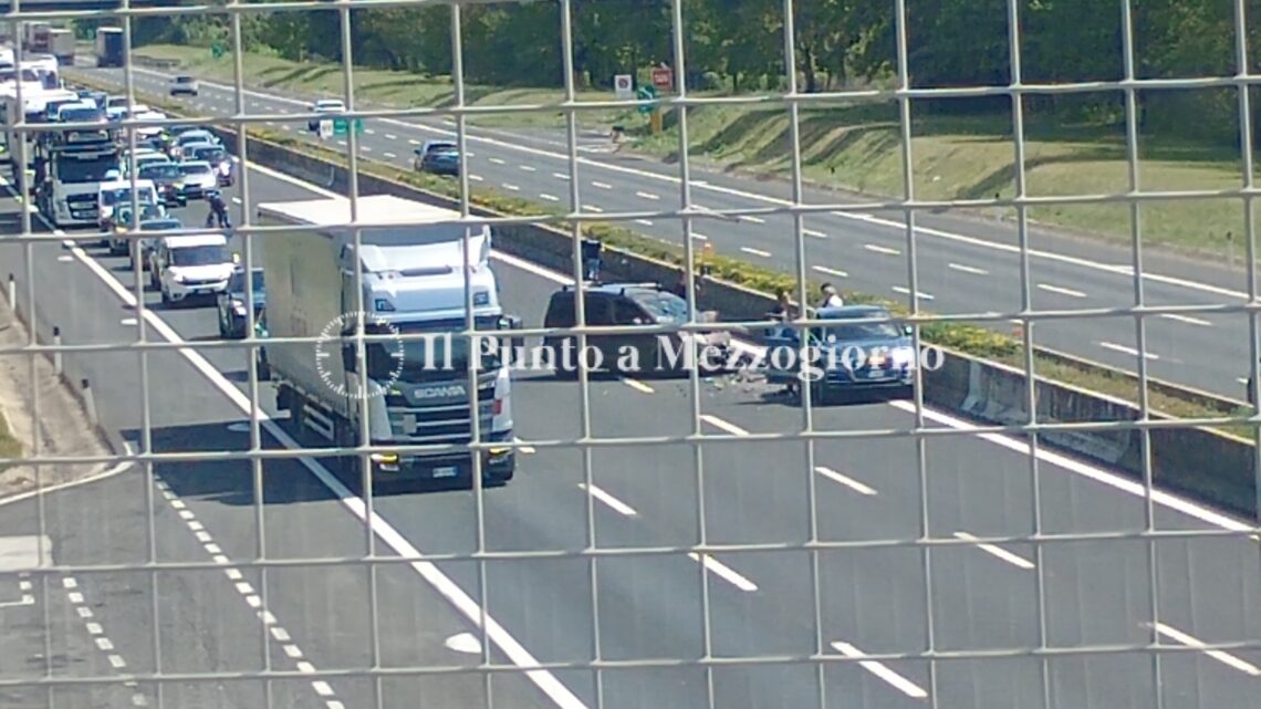 Incidente stradale in autostrada a Cassino, coda di 2 chilometri in direzione Roma