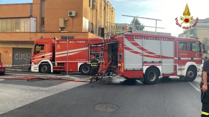 Mamma muore nell’incendio di un appartamento a Roma, grave la figlia