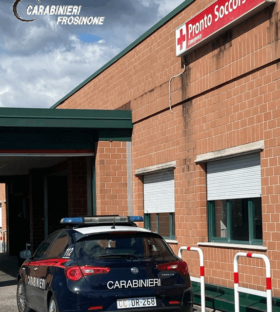 Cassino – Aggredisce sanitari e carabinieri al Sert, arrestato 35enne