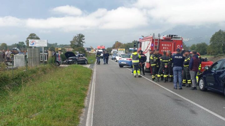 Schianto sulla Casilina a Villa Santa Lucia, coinvolta una gazzella dei Carabinieri