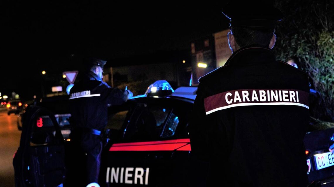 Cellole – Rocambolesco inseguimento nel centro cittadino, 32enne arrestato