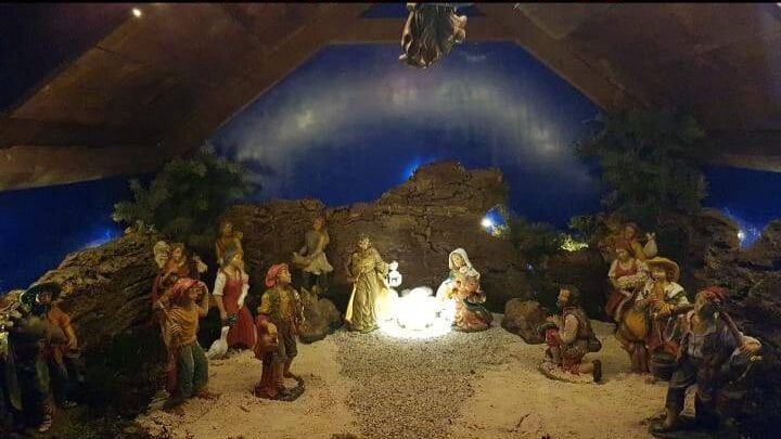 Rubano anche il Natale, a Doganella di Ninfa i ladri portano via il presepe e Gesù Bambino