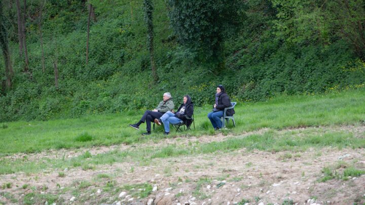 Dagli spalti alle colline: i Theos, i tifosi della Theodicea non si fermano