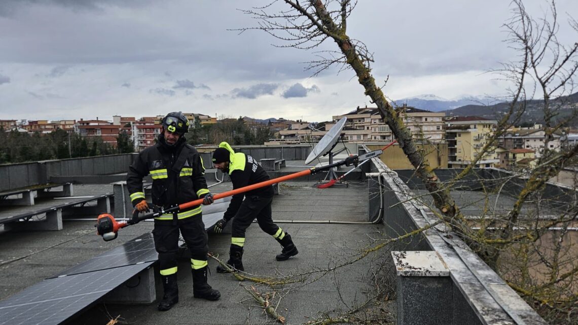 Maltempo in Molise, decine di interventi dei Vigili del Fuoco tra vento, neve e pioggia
