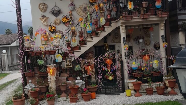 La “Casa della Pasqua” dei Pallucci a Caira: tradizione, colori e auguri “veri”