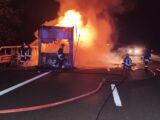 Vigili de fuoco di Frosinone impegnati tutta la notte per incendio semirimorchio in A1