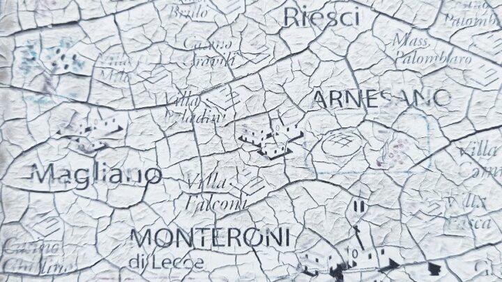 Attraversati, non abitati. Arnesano e Monteroni di Lecce alla prova del voto: due comuni in mezzo al flusso